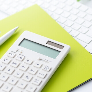 手続きを「経営の味方」に変える。